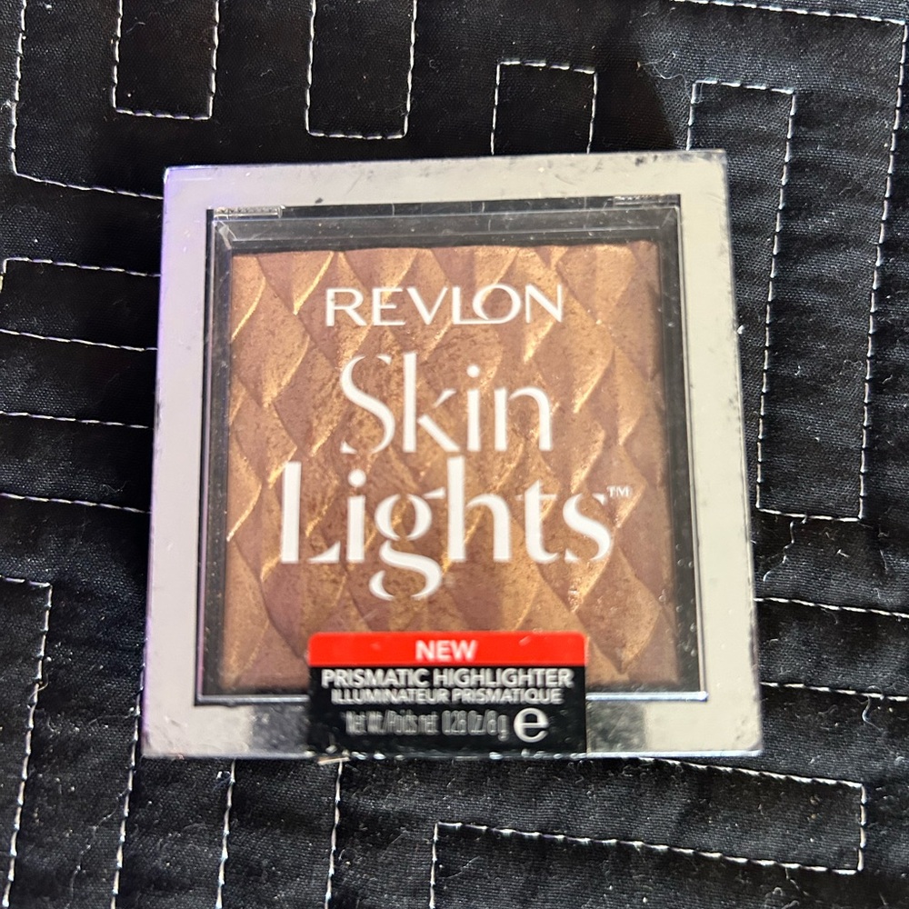 Revlon Skin Lights Prismatic Highlighter - Radiant Bronze (New)